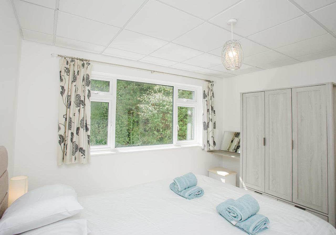 Harbour Apartment At 6 Dolphin Court With Parking Brixham Exterior foto