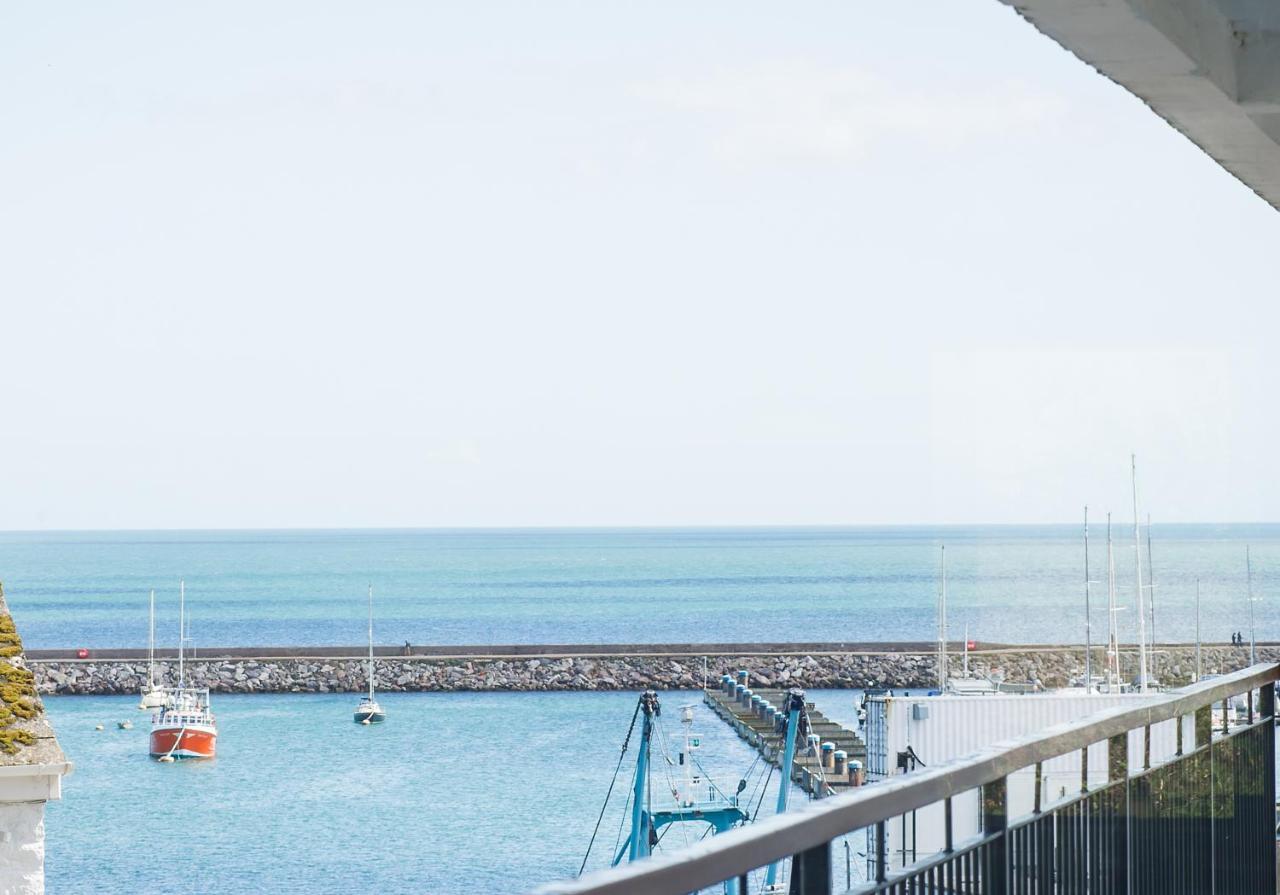 Harbour Apartment At 6 Dolphin Court With Parking Brixham Exterior foto